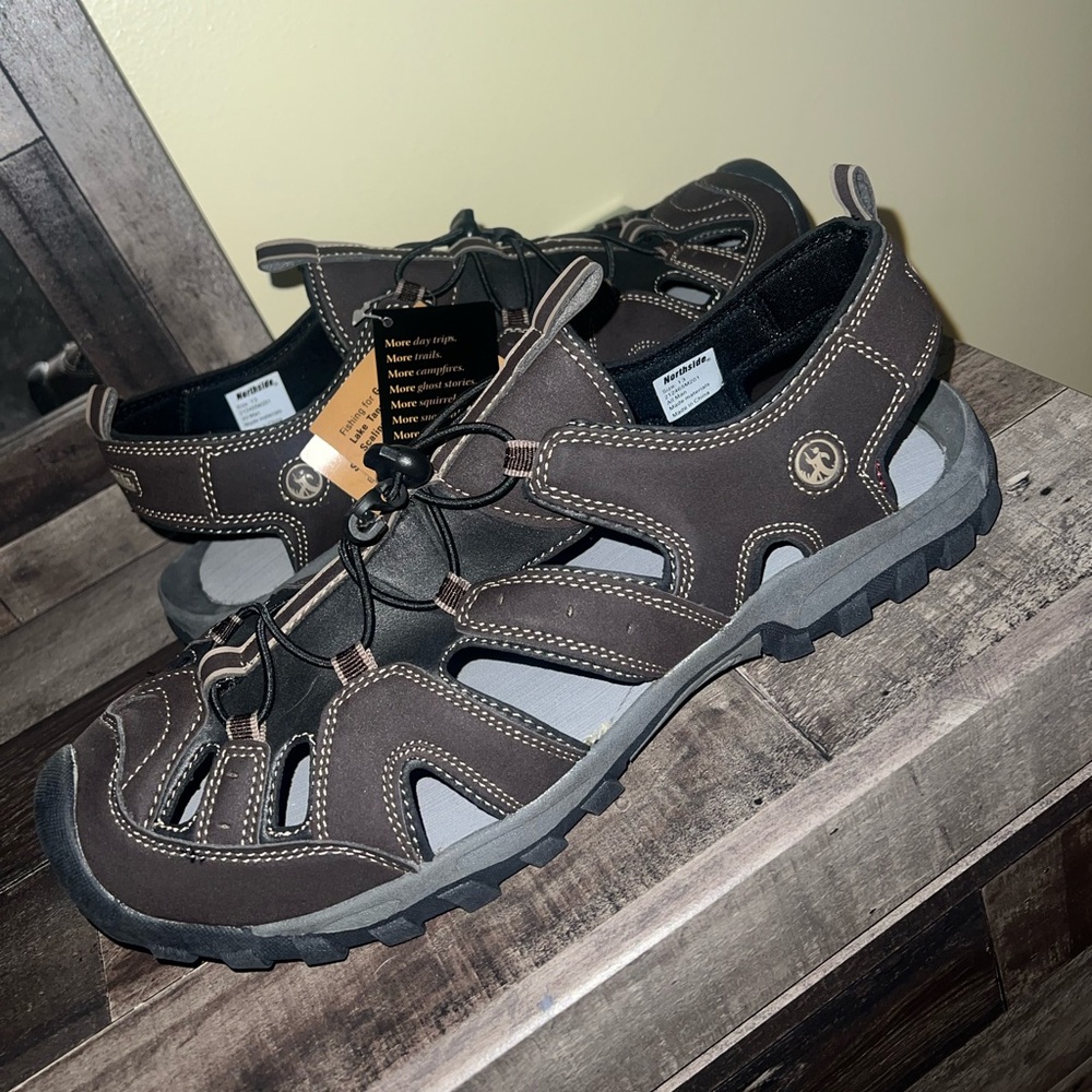 Northside Burke Closed Toe Hiking Water Sandals Men’s NWT